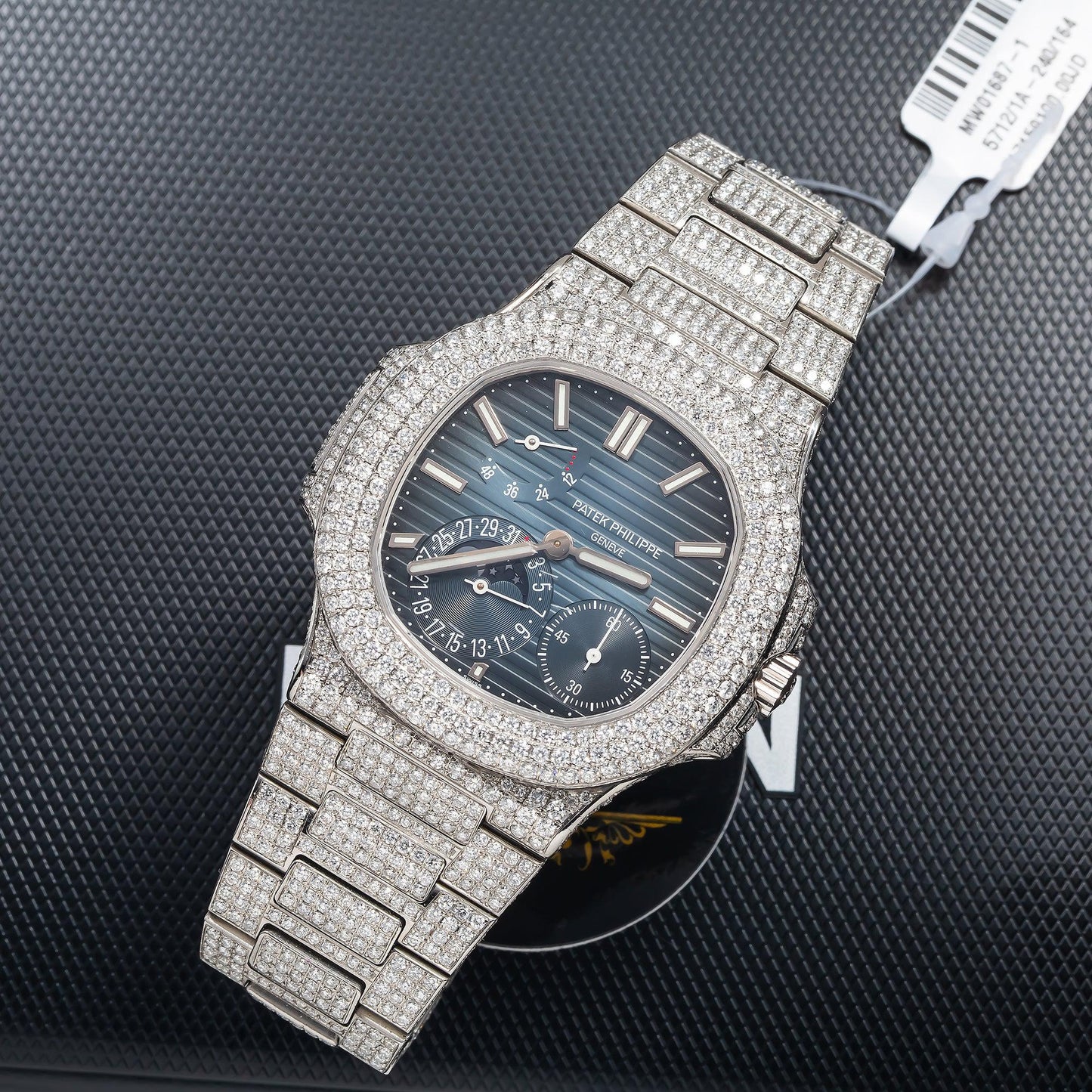Patek Philippe Nautilus 5712/1A 40MM Blue Dial With Diamond Bezel